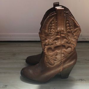 Cow boy boots